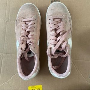 Nike Blazer Low in Pink Foam size 6.5